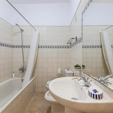 Sail Away * Quarteira