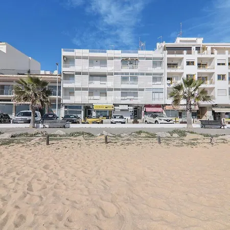 Sail Away Apartment *